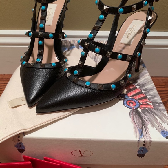 🆕 VALENTINO GARVANI African Rockstud Pump heel - Picture 8 of 8